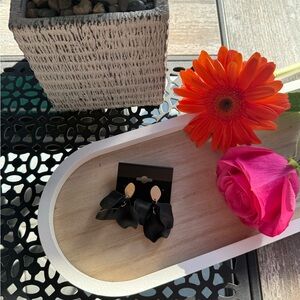 Petal Dangle Earrings 🤍